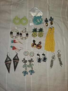 Earrings - 13 Pairs Pierced Earrings